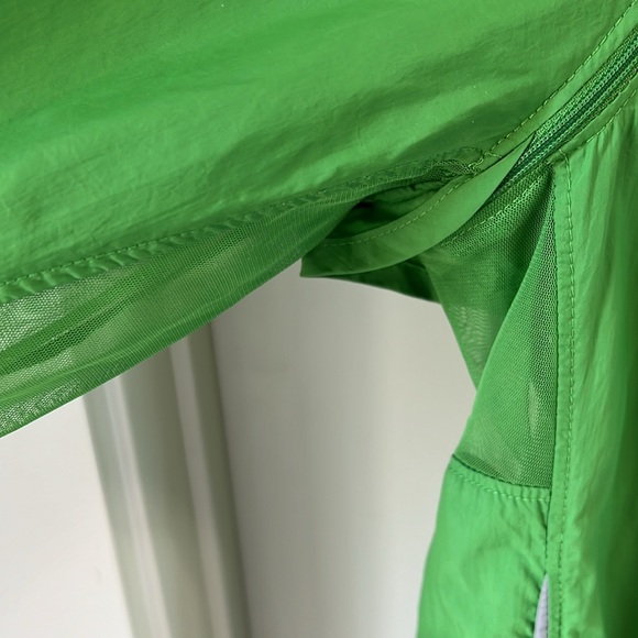 NWOT! Champion Running Jacket/Vest - Picture 3 of 8